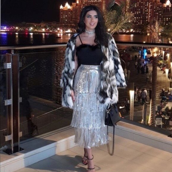 💥INSANELY BEAUTIFUL!💥Roaring 20s Vibe Tatiana Fringed Sequin Skirt in Silver - Picture 8 of 16